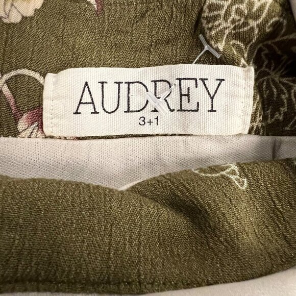 AUDREY 3+1 Sleeveless Floral Romper Green/Multi Women's Size Small - Picture 8 of 9